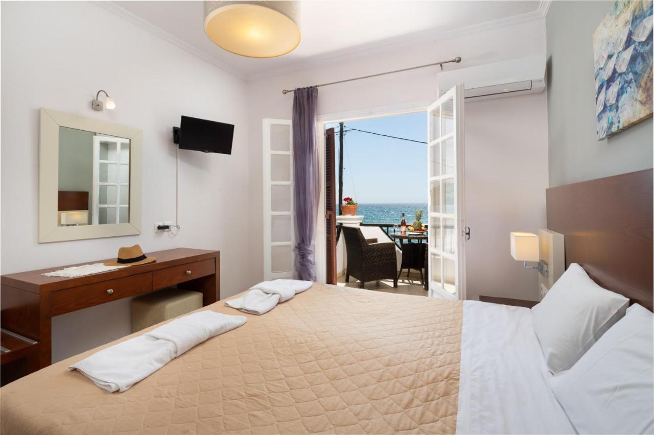 Dandidis Seaside Pension Агиос-Гордиос Экстерьер фото