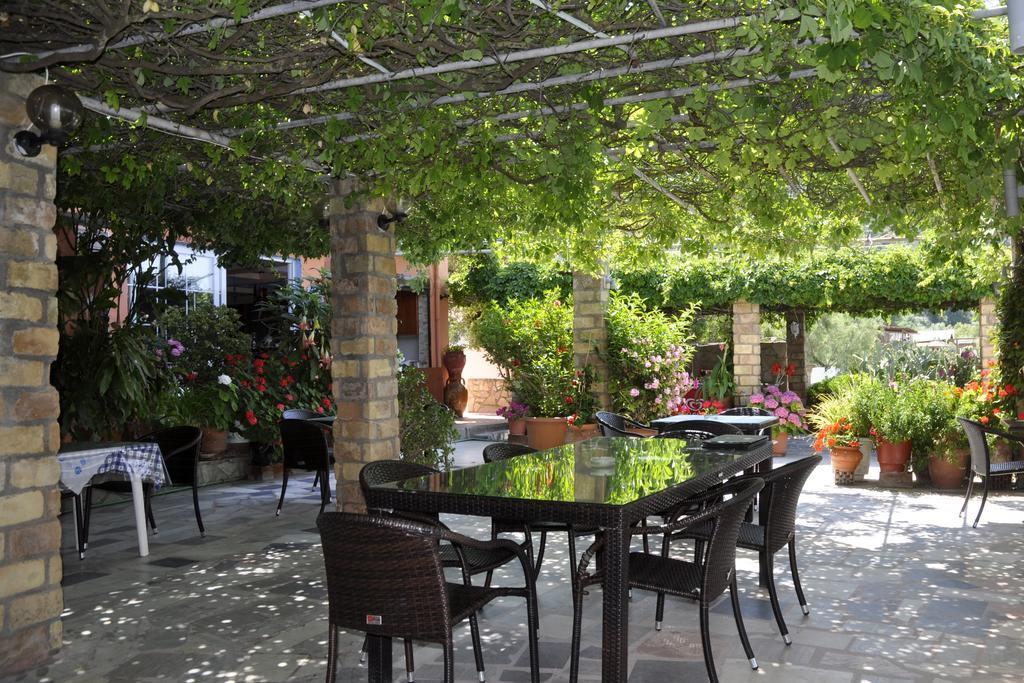 Dandidis Seaside Pension Агиос-Гордиос Экстерьер фото