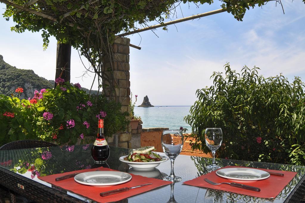 Dandidis Seaside Pension Агиос-Гордиос Экстерьер фото